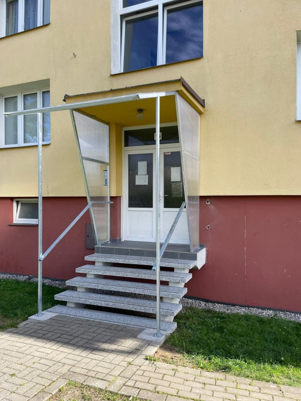 Rekonstrukce vchodů – bytové domy (foto 3)