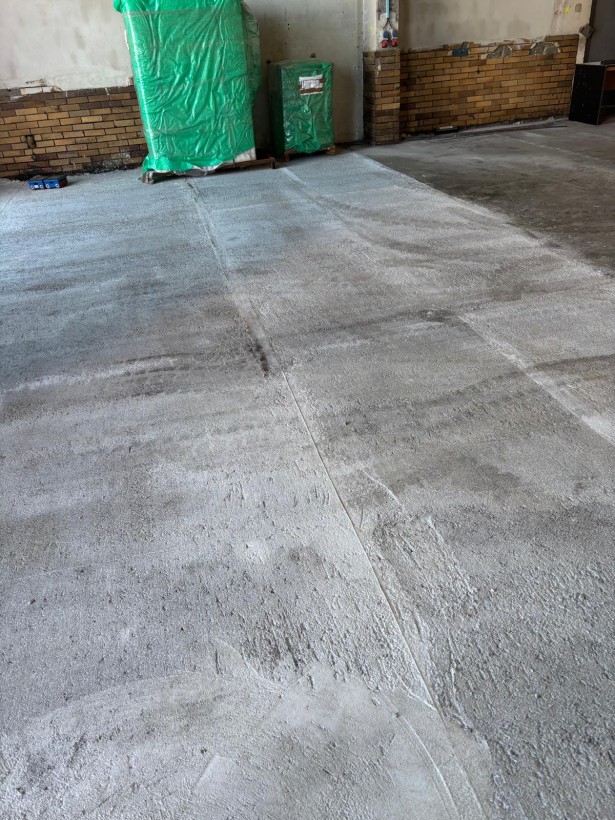 Rekonstrukce betonové podlahy a stropů (foto 5)