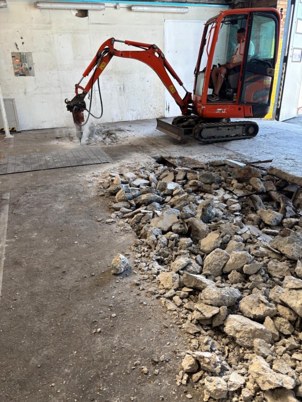 Rekonstrukce betonové podlahy a stropů (foto 1)